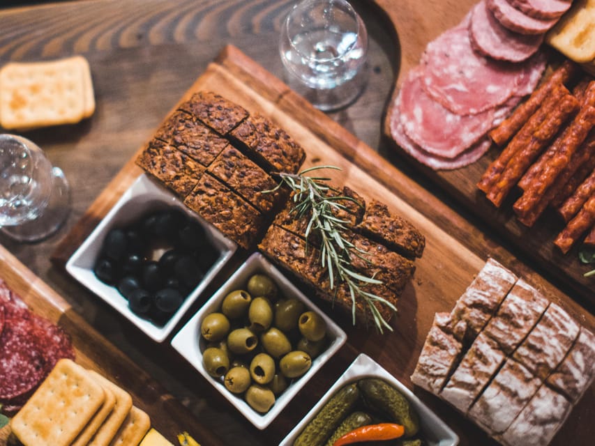Kraków: Guided Vodka Tour with Food and Drink Tastings - Key things to know before you go