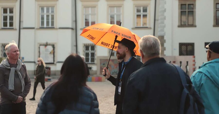 Krakow: Jewish Quarter and Former Ghetto Tour - Why Kazimierz and the Former Ghetto Start the Story Where Krakow Leaves Off