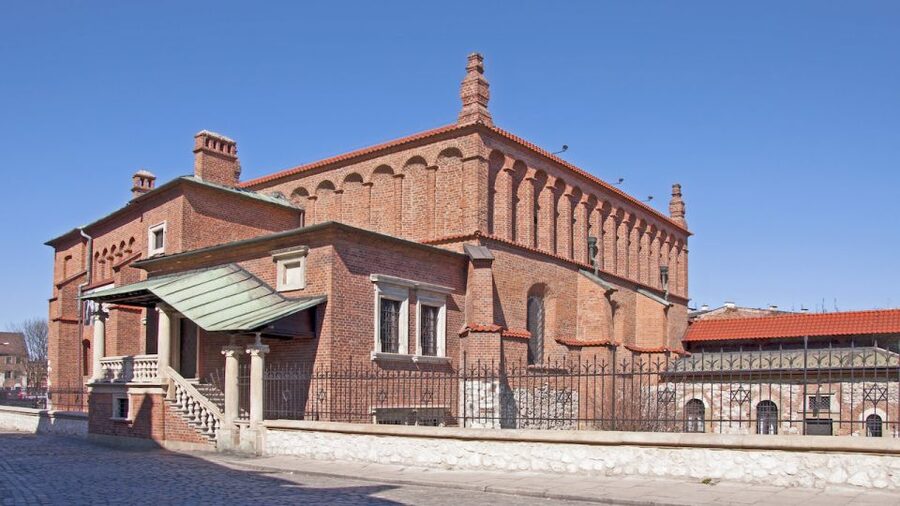 Krakow: Kazimierz Jewish Quarter Walking Tour - Plac Nowy: Where the Tour Lands Back in Everyday Krakow