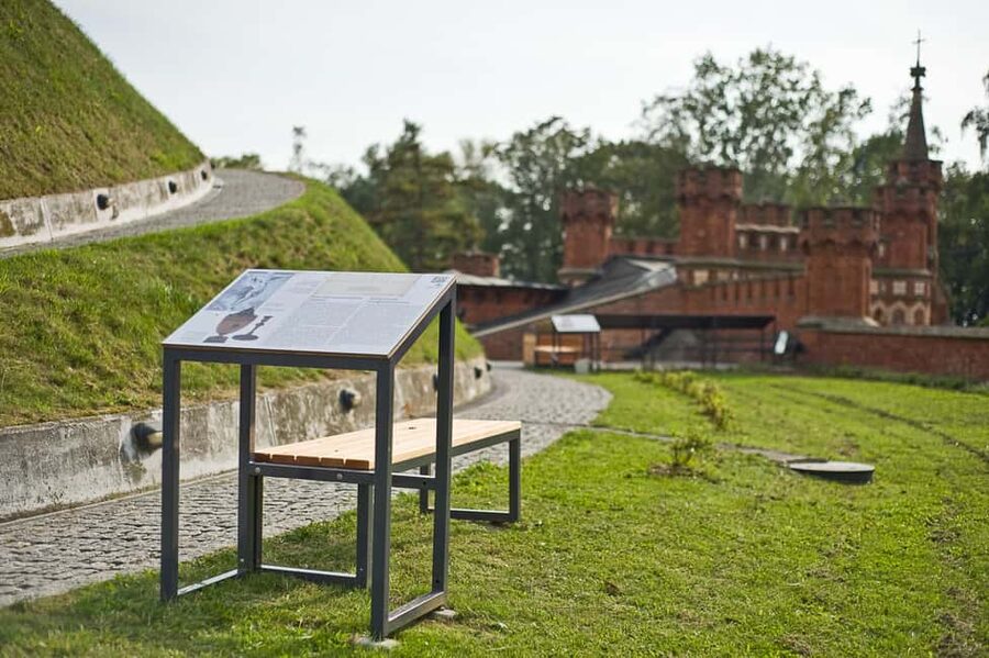 Krakow: Kościuszko Mound Ticket – History & Views! - Polish Road to Freedom exhibition and memorials to outstanding Poles