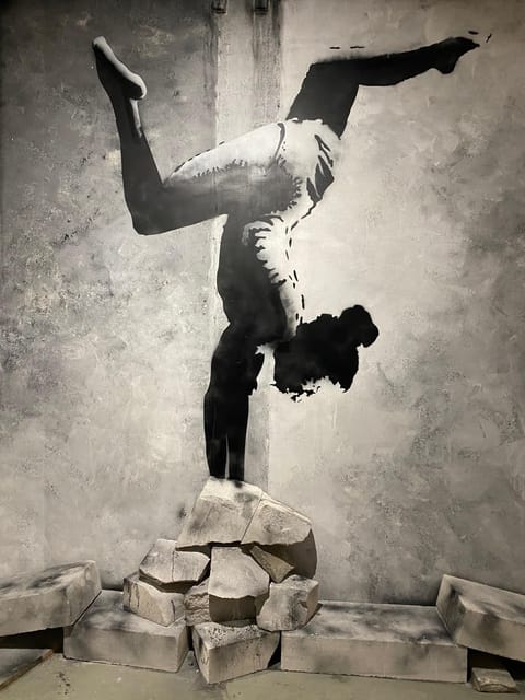 Krakow: Muzeum Banksy Entry Ticket - What you see inside: 150 Banksy works on 1,000+ square meters of walls