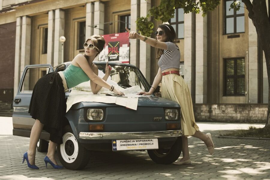 Krakow: Nowa Huta Guided Tour in Vintage Car - Armed-acts museum stop and a tank photo moment