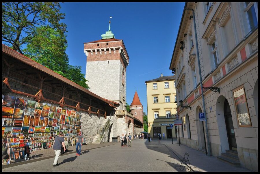 Kraków old town and jewish quarter® - Enter Kazimierz: first Jewish communities and the question of coexistence