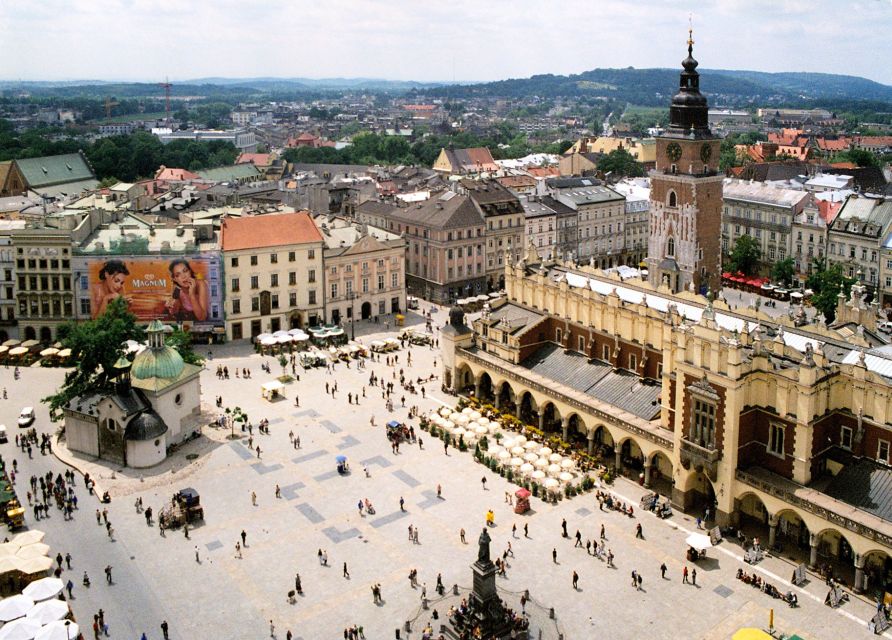 Krakow: Old Town Highlights Private Walking Tour - Barbican to Main Market Square: the Royal Route you can actually feel