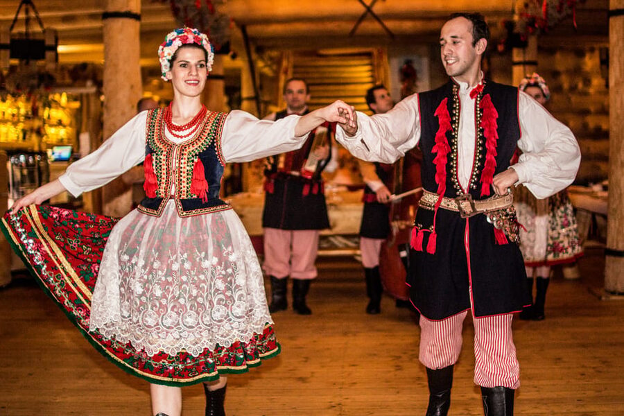 Krakow: Polish Folk Night with Dinner and Unlimited Drinks - The Folk Show Experience: Costumes, Dances, and Interactive Fun