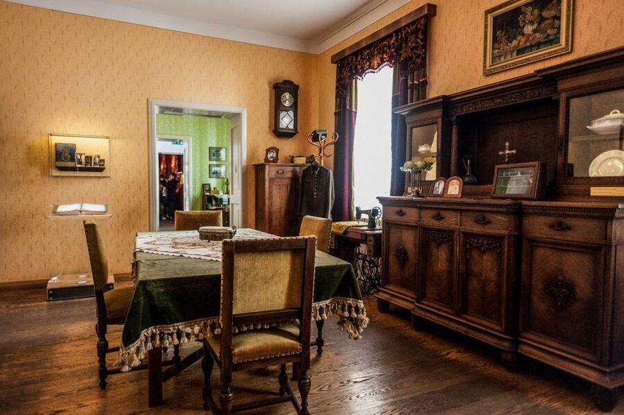 Krakow: Pope John Paul II Guided Tour with Home & Sanctuary - Key highlights you should care about