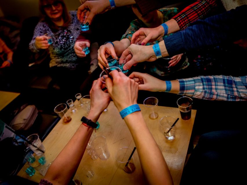 Krakow: Pub, Bar & Club Crawl - The last club around 2:00 AM, and why the ending is the loud part