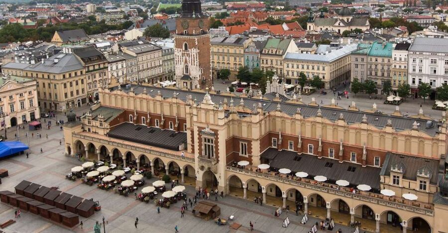 Krakow: Rynek Underground Museum Guided Tour - The walking route under the Main Square: streets, stalls, and artifacts