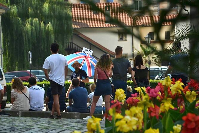 Krakow's Essential Tour of the Old Town and Wawel Castle - Cloth Hall (Sukiennice), Medieval Shopping, and What’s Under the Floor