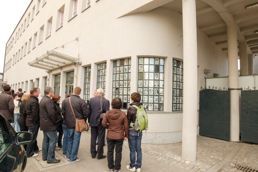 Krakow: Schindler's Factory Guided Tour with Entry Ticket - Should you book Schindler’s Factory Museum with a guided entry?