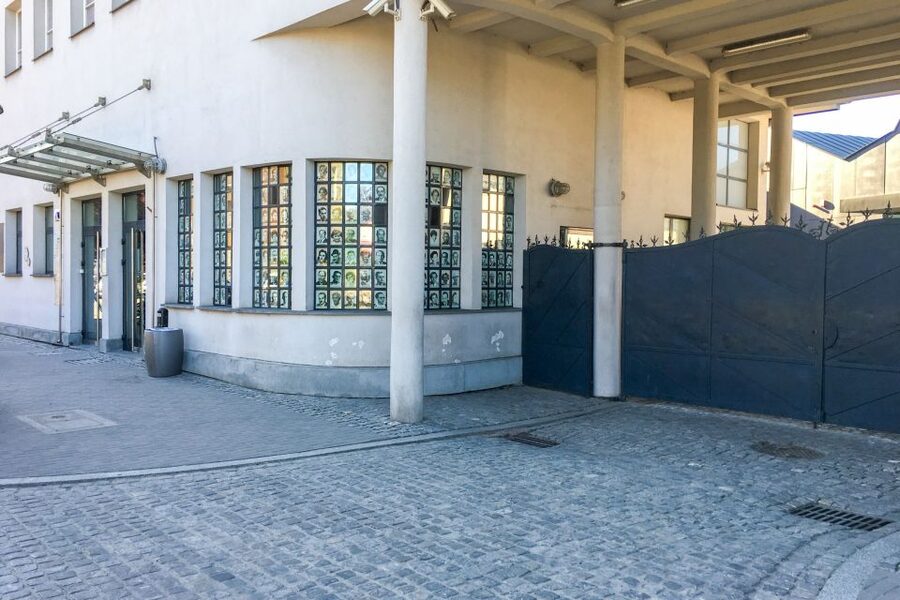 Krakow: Schindler's Factory Tour with Entrance Ticket - Schindler’s Factory in Krakow: Why a guided tour changes everything