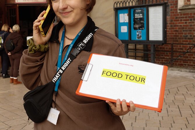 Krakow: Street Food Walking Tour - Ending at a Polish Market for Regional Products
