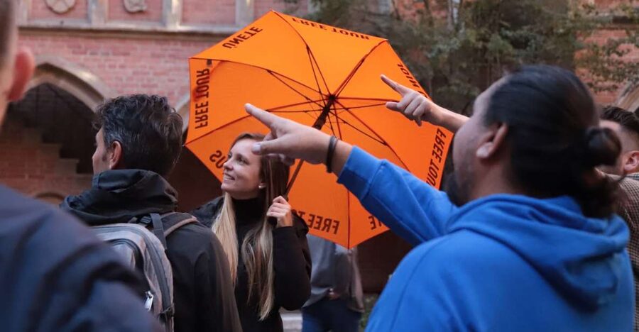 Krakow: The Old Town Walking Tour - Wawel Castle finish: how to use the ending to plan your next move