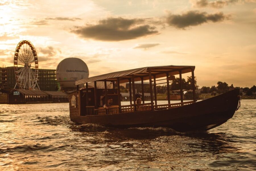 Krakow: Vistula Night Cruise by Gondola w/ Audio Commentary - Why a Vistula night gondola is such a good Krakow plan