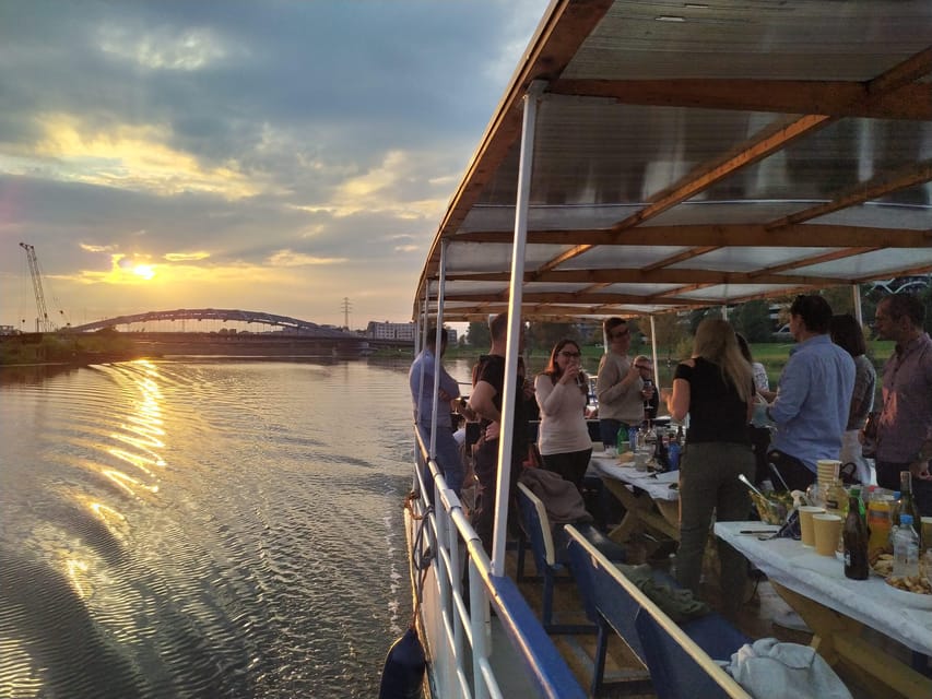 Krakow: Vistula River Cruise with Historical Views - Key Points You’ll Feel Right Away