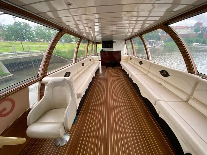 Krakow: Vistula River Sightseeing Cruise with Audio Guide - Boats, weather, and where you should sit
