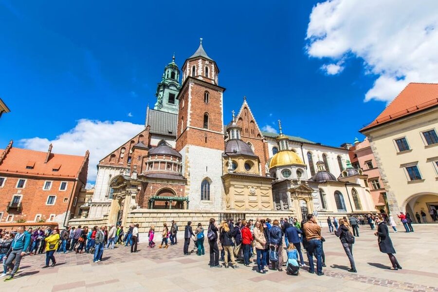 Krakow: Wawel Castle and Cathedral Guided Tour - Should you book this Wawel Castle and Cathedral tour