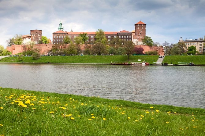 Krakow: Wawel Castle & Cathedral Guided Tour - Key points to know before you go