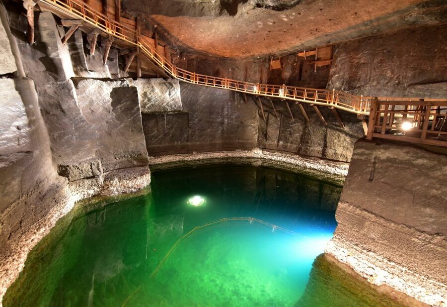 Krakow: Wieliczka Salt Mine Fast-Track Ticket & Guided Tour - Entering the salt mine route: 135 meters down and 20 chambers to explore