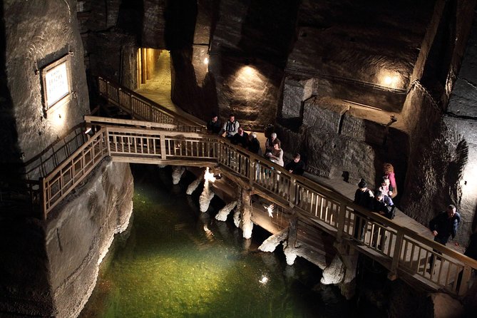 Krakow: Wieliczka Salt Mine Guided Tour with Hotel Pick-up option - Why Wieliczka feels so special, even if you think you have seen mines before