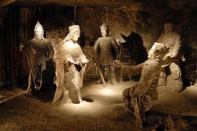 Krakow: Wieliczka Salt Mine Guided Tour with Hotel Pick-up - English tour notes and group size reality