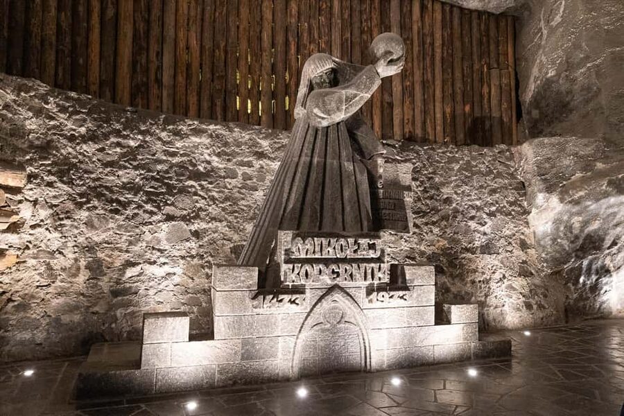 Krakow: Wieliczka Salt Mine Guided Tour with Transport - Who should book this Wieliczka tour, and who should skip it