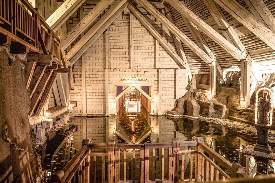 Krakow: Wieliczka Salt Mine Skip-the-Line Live Guided Tour - Audio Headsets and Live Guides: Why Hearing Matters