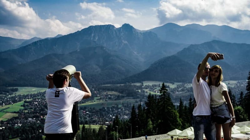 Krakow: Zakopane Cable Car, Spirits, Tasting & Thermal Baths - Optional wooden landmarks: Chapel of Jaszczurówka and Peksowy Brzyzek cemetery