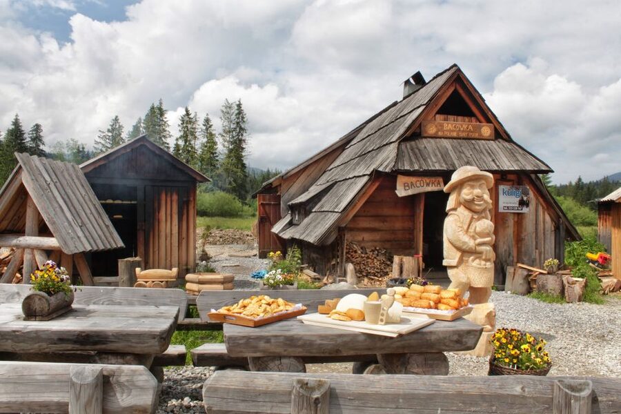 Krakow: Zakopane Tatra Mountains, Cable Car, Local Tasting - Food and drink: what to expect from the local tasting