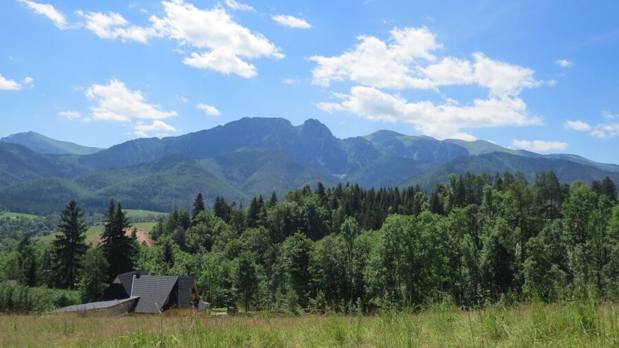 Krakow: Zakopane, Thermal Baths, Cable Car, Vodka, Oscypek - Getting There by Pickup Option: Meeting Point vs Hotel Pickup