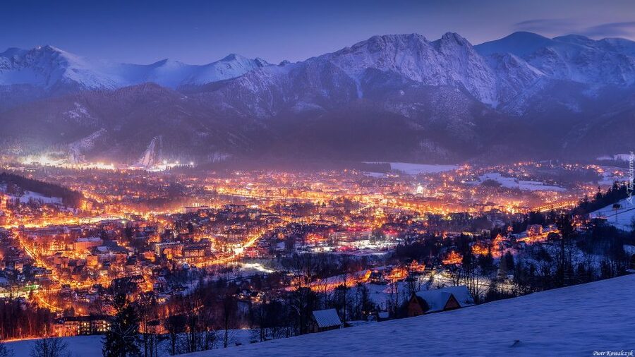 Krakow: Zakopane, Thermal Springs, Cable Car, Local Tasting - Chocholów Thermal Baths: 2.5 hours to reset your body