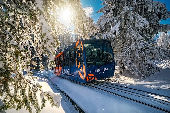 Krakow: Zakopane Tour, Tatra Mountains & Cable Car (Hotel Pickup) - Chochołów wooden village: the place that feels frozen in time