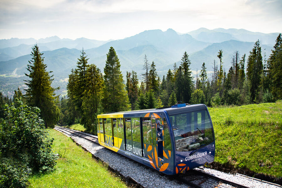 Krakow: Zakopane Tour with Cable Car, Tasting & Hotel Pickup - Kraków to Zakopane in one long, well-paced day