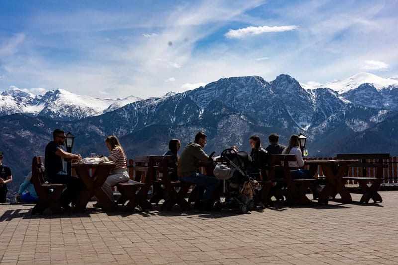 Krakow: Zakopane Tour with Chocholow Hot Baths and Cable Car - Zakopane first taste: Krupówki Street and that laid-back walk time