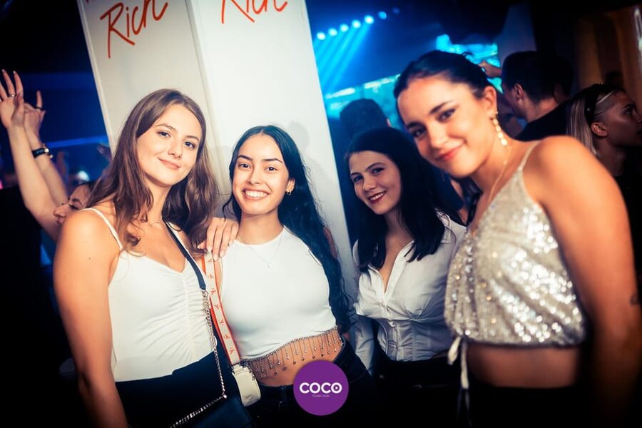 Party Ticket COCO Music Club Cracow - Timing: How the Starting Time Affects Your Night