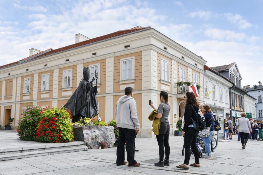 Private Trip to Wadowice: Home Town of John Paul II - Church where he was baptized, plus the museum that connects faith and Poland