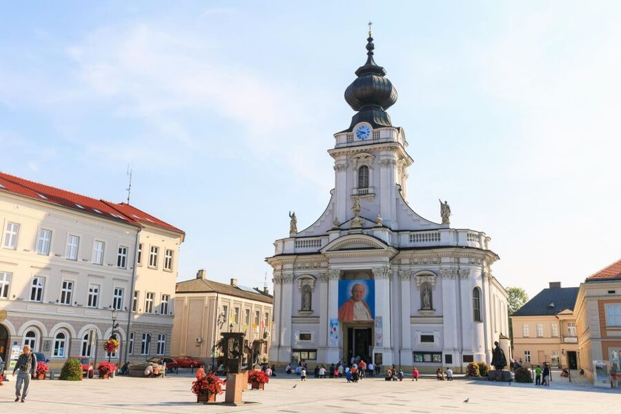 Private Trip to Wadowice: Home Town of John Paul II - Getting from Kraków and why the small group matters