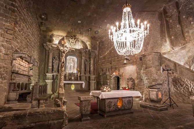 Salt Mine Guided Tour from Krakow (hotel pick up) - Group size, headsets, and the “crowd factor”