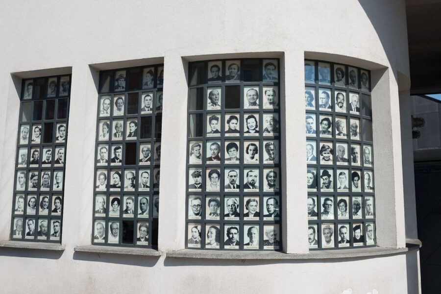 Schindler's Factory Guided Tour - Group size and language: you are part of the flow
