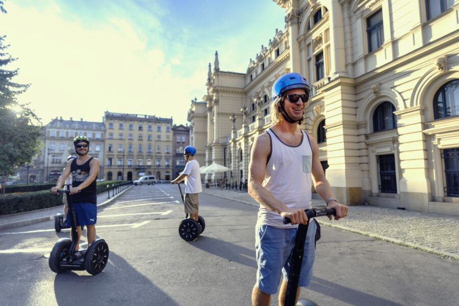 Segway Tour Krakow: Full Tour (Old Town + Jewish Quarter) - Who should book, and who should skip this Segway format