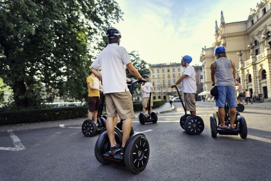 Segway Tour Krakow: Full Tour (Old Town + Jewish Quarter) - The Jewish Quarter route: synagogues, architecture, and a slower kind of attention