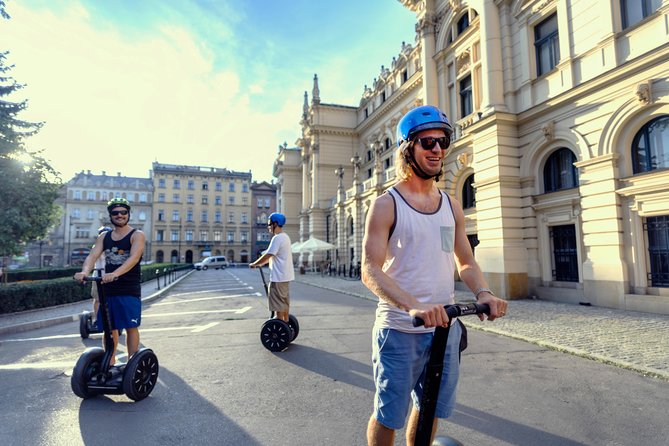 Segway Tour of Krakow: Full Tour (Old Town + Jewish Quarter) - 3-Hours of Magic! - Into Kazimierz: Old Synagogue, Plac Wolnica, and Szeroka Street
