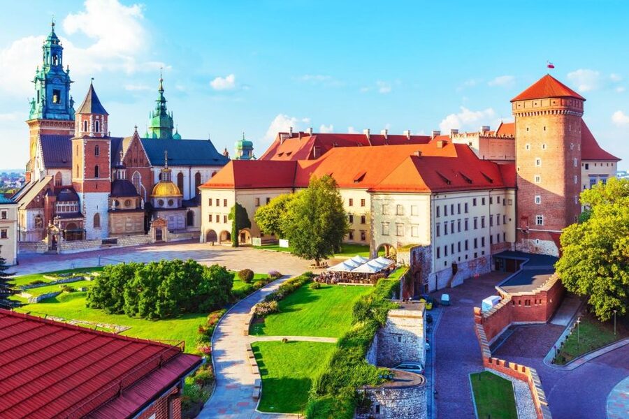 Skip-the-Line Wawel Castle Chambers Private Tour - Wawel Castle: why this site deserves your time