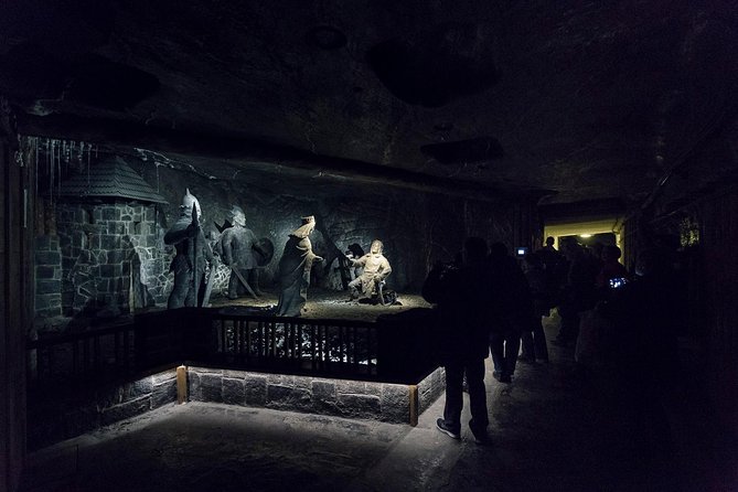 Wieliczka Salt Mine Best Value Shared Tour - The Descent Through Daniłowicz Shaft: Stairs, Views, and What to Expect