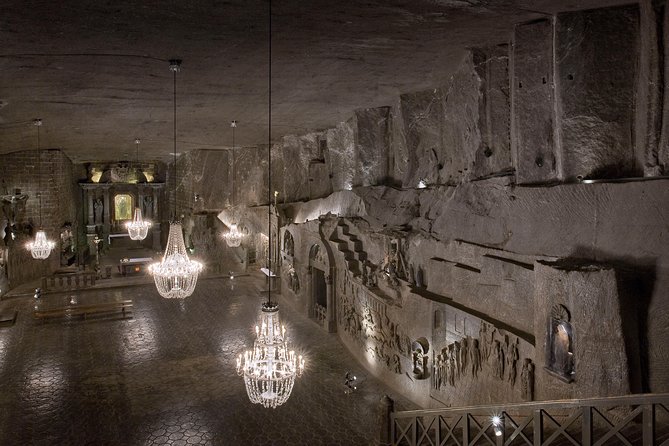 Wieliczka Salt Mine Guided Tour from Krakow - Group size, headsets, and hearing the guide in crowded rooms