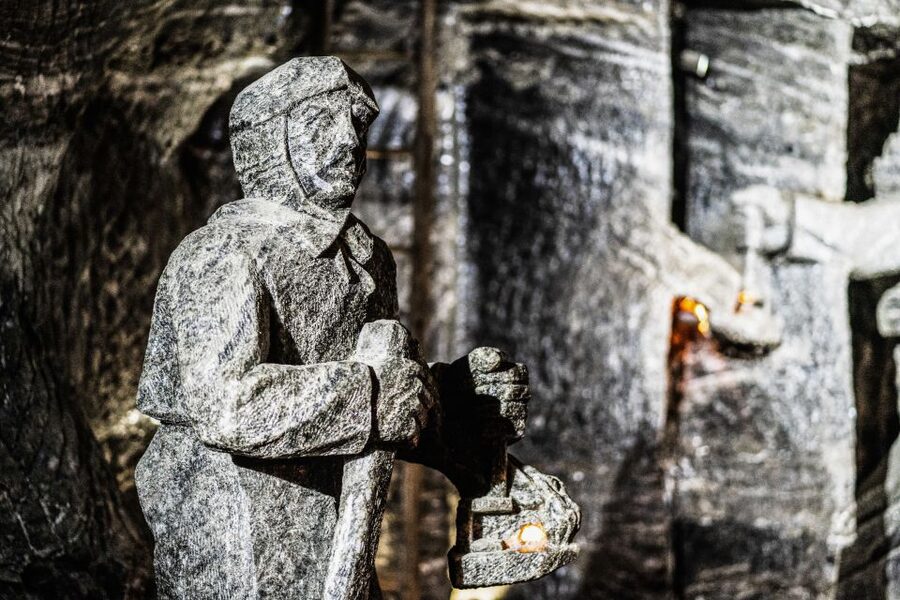 Wieliczka Salt Mine Tour from Kraków – Skip the Line Entry - Your Guided Walk Through the Salt City