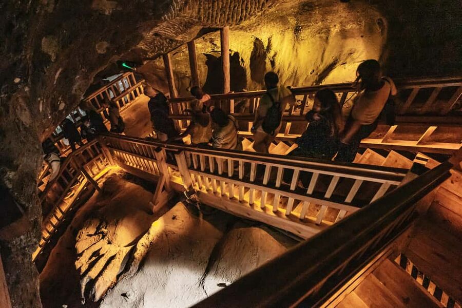 Wieliczka Salt Mine Tour from Kraków – Skip the Line Entry - Chapel Stops and Salt Sculptures: Why St. Kinga Is the Headliner