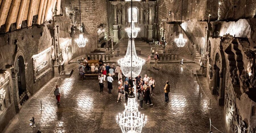 Wieliczka Salt Mine Tour Including Hotel Pick-Up - The descent: 378 wooden steps and the first dose of cold air